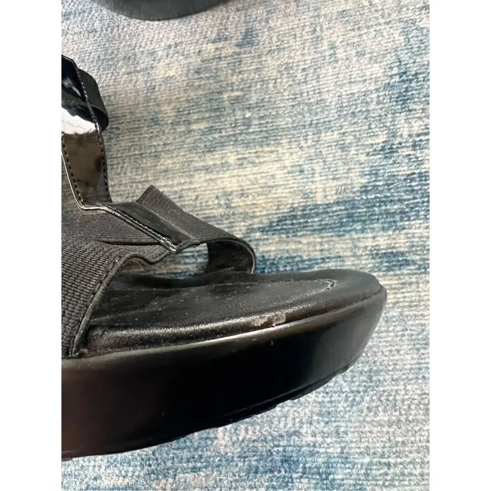 Charles By Charles David Black Strappy Platform Wedge Heel Sandals Approx size 9